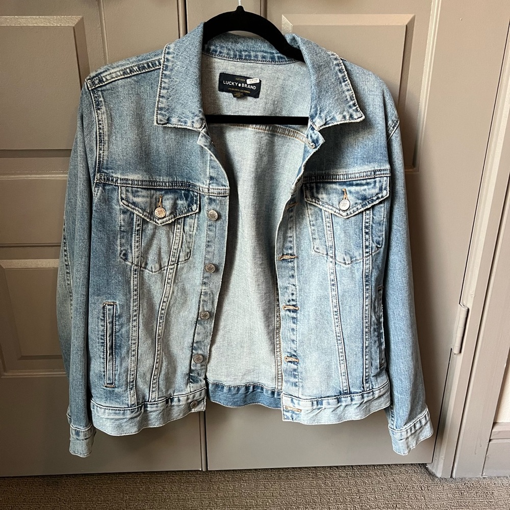 Light wash Lucky Brand denim jacket